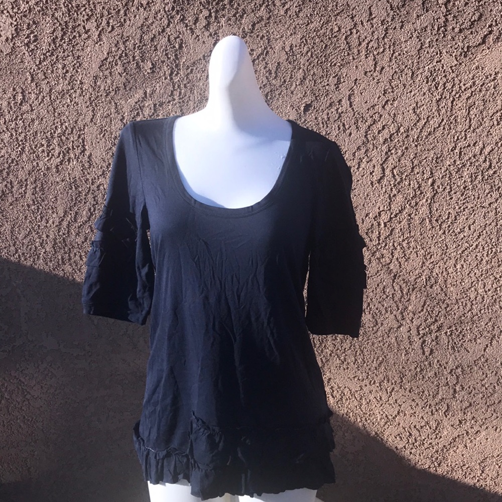Peck Ruffle Top
